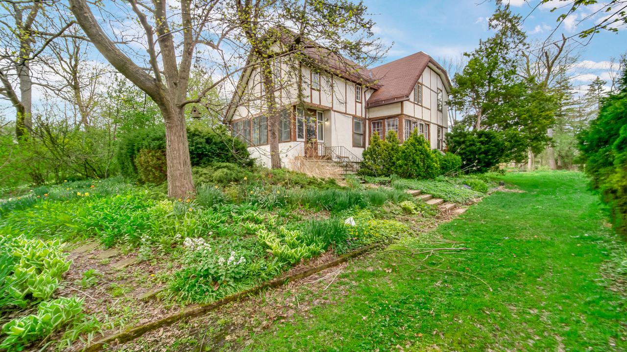 2334 Maple Rd., Homewood, IL 60430