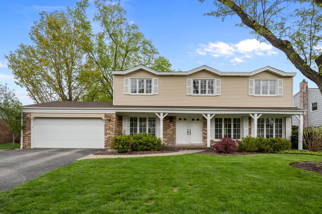 3142 Hemlock Ln., Northbrook, IL 60062