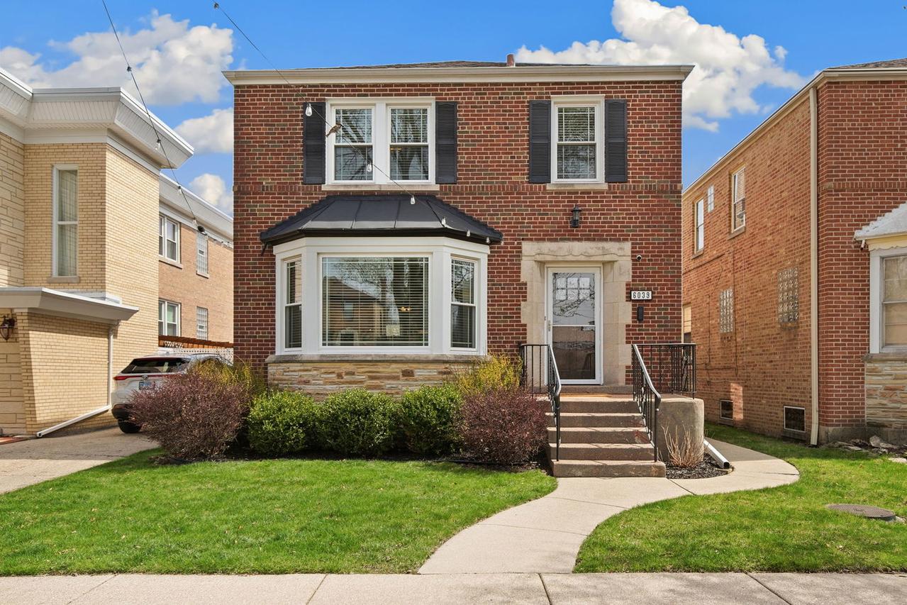 6039 N Richmond St., Chicago, IL 60659