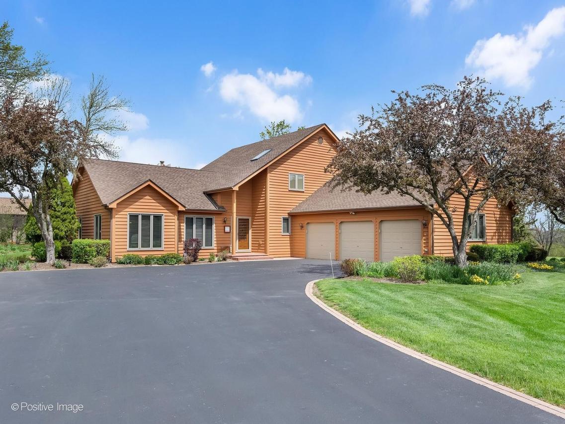 29W170 Pepper Ct., West Chicago, IL 60185