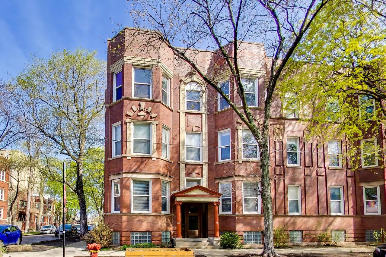 2154 W Cortez St. #1E, Chicago, IL 60622