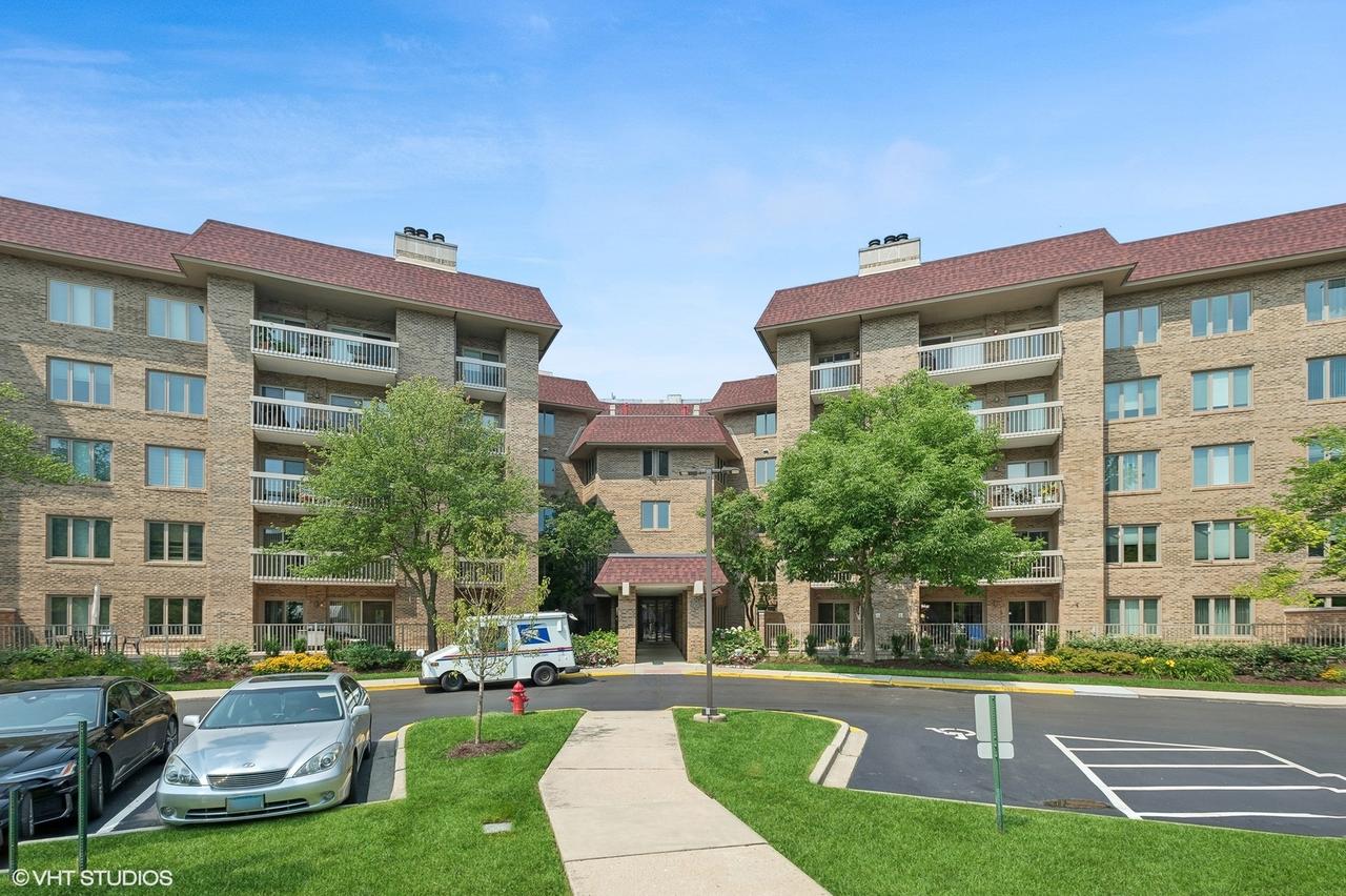 [Address Hidden by Seller], Northbrook, IL 60062