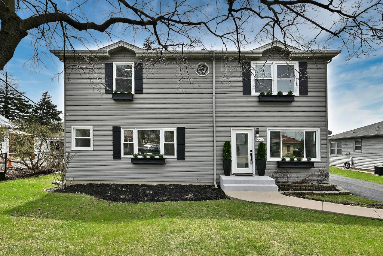 656 W Comstock Ave., Elmhurst, IL 60126