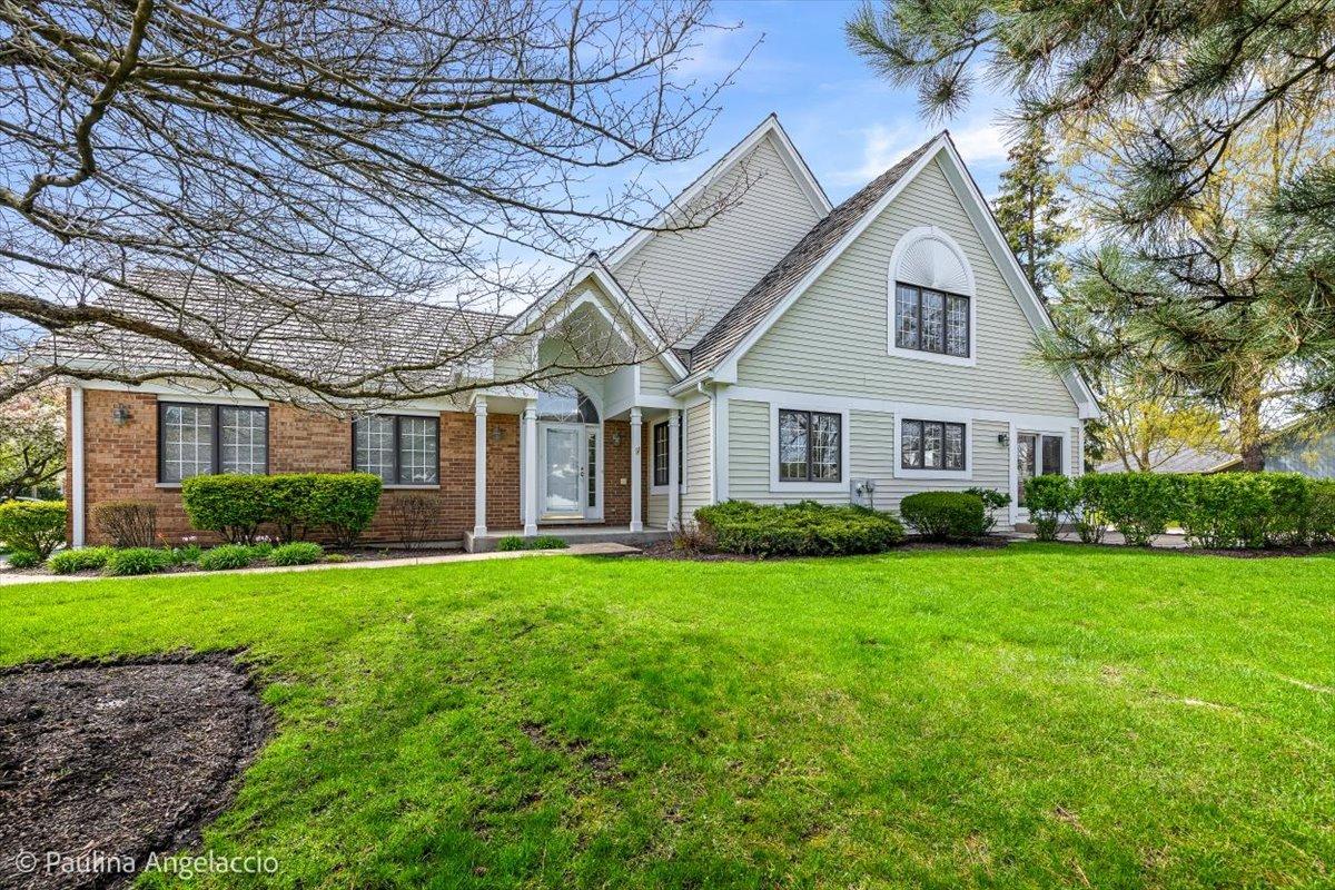 820 Braeman Ct., Libertyville, IL 60048