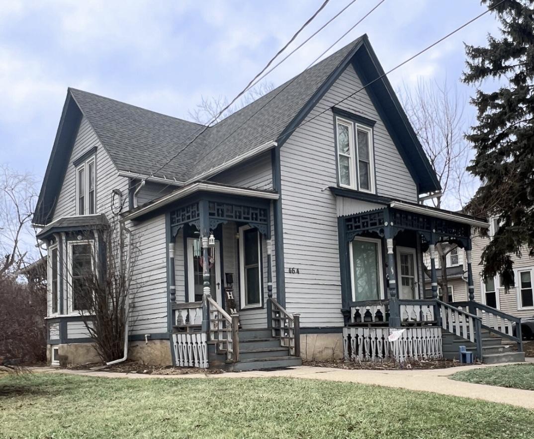 462 Ashland Ave., Elgin, IL 60123