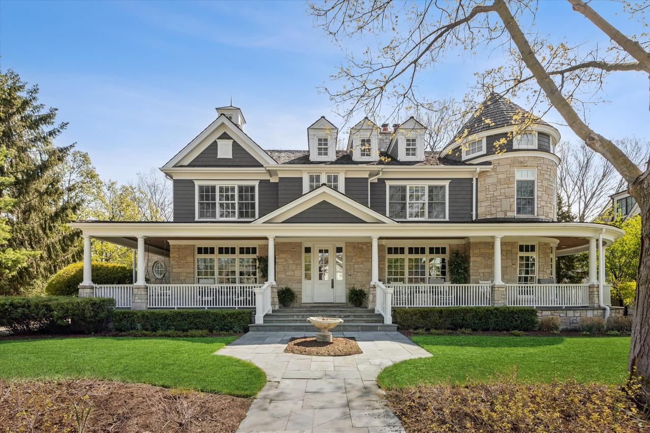 11 S Adams St., Hinsdale, IL 60521