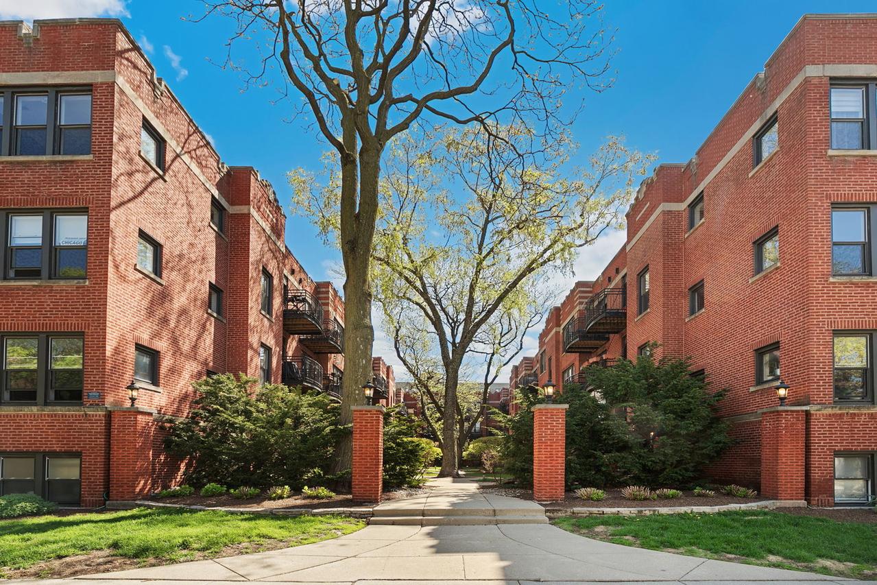 5921 N Paulina St. #2E, Chicago, IL 60660