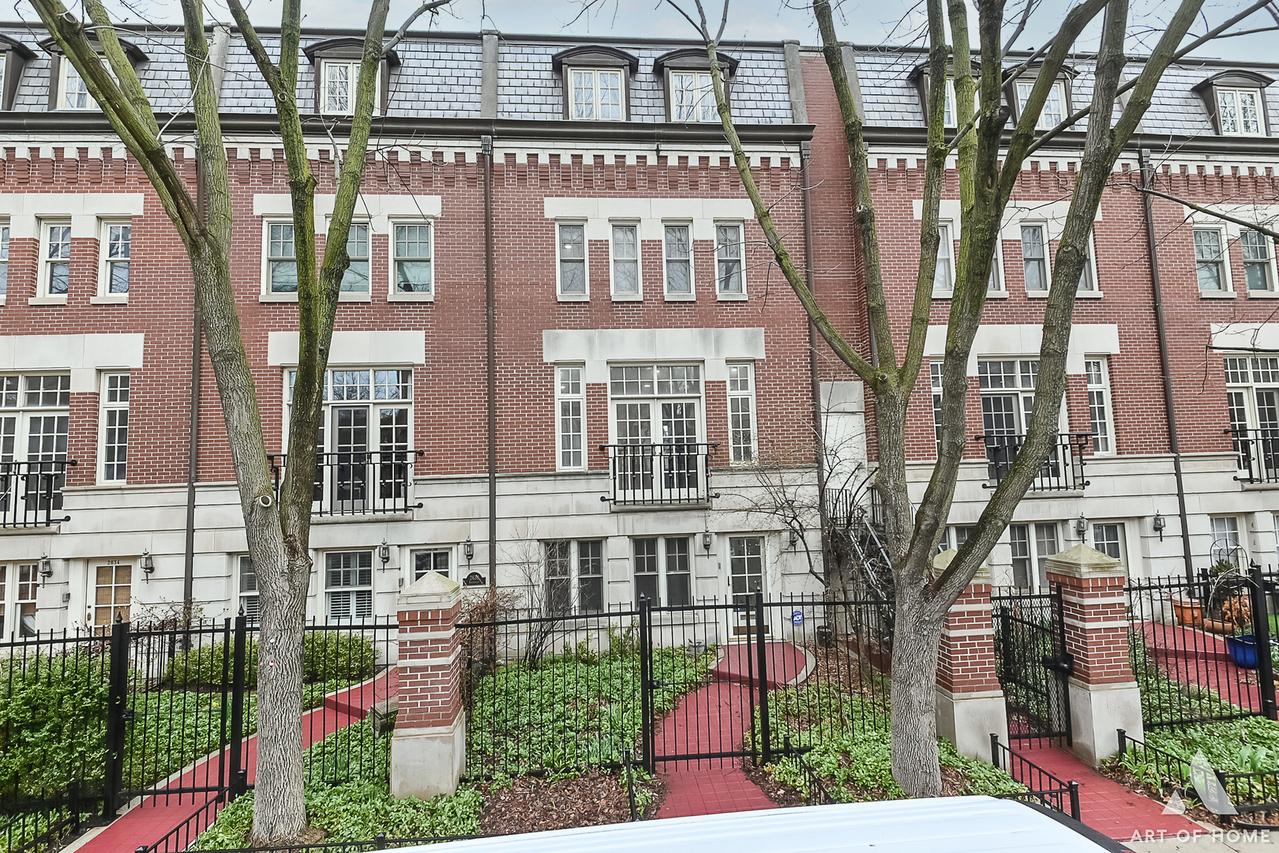 2638 N Southport Ave., Chicago, IL 60614