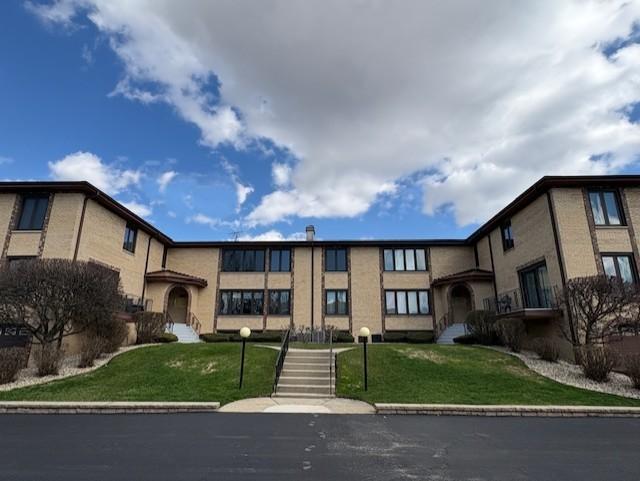 10355 Parkside Ave. #04, Oak Lawn, IL 60453