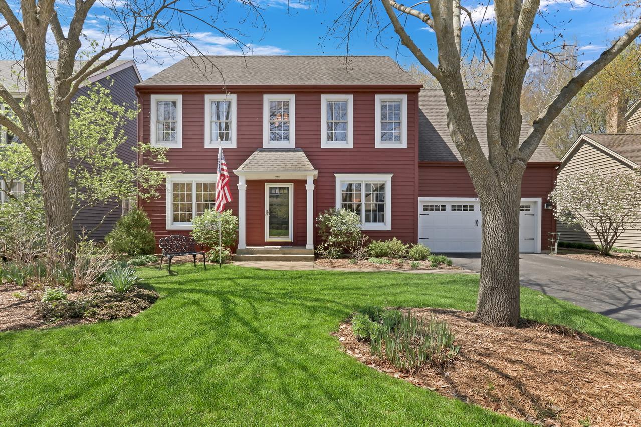 983 Mount Vernon Dr., Grayslake, IL 60030