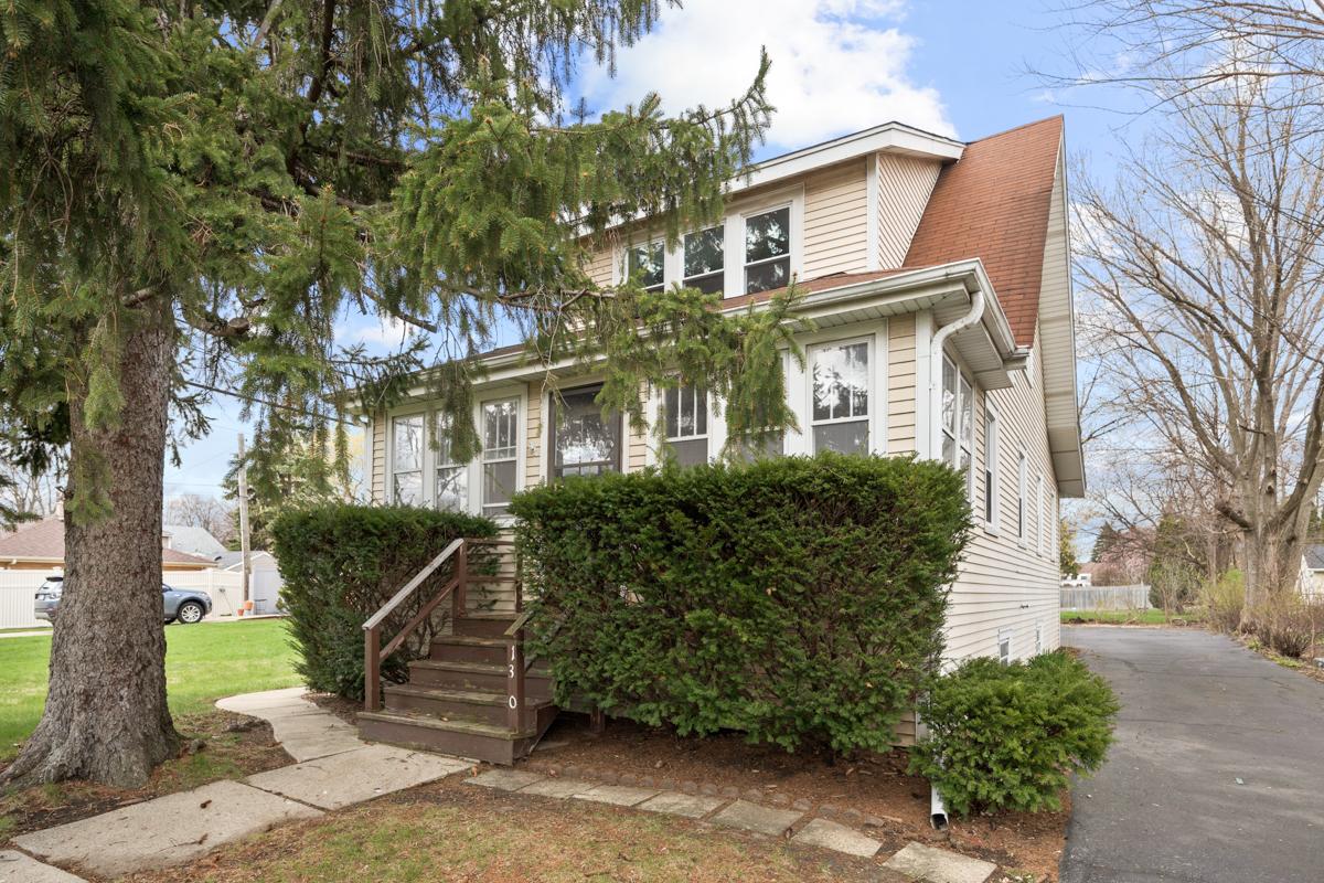 130 W Washington St., Villa Park, IL 60181
