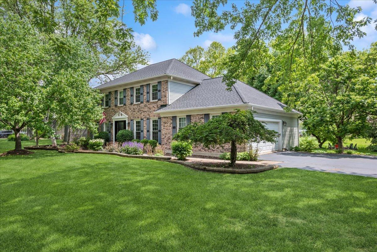 3002 Easton Pl., St. Charles, IL 60175