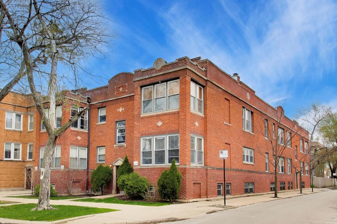 3848 W Sunnyside Ave. #1E, Chicago, IL 60625