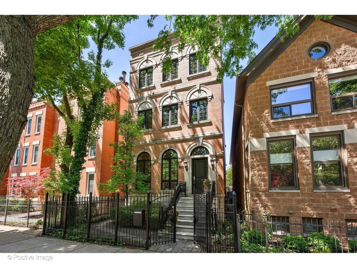2714 N Greenview Ave., Chicago, IL 60614