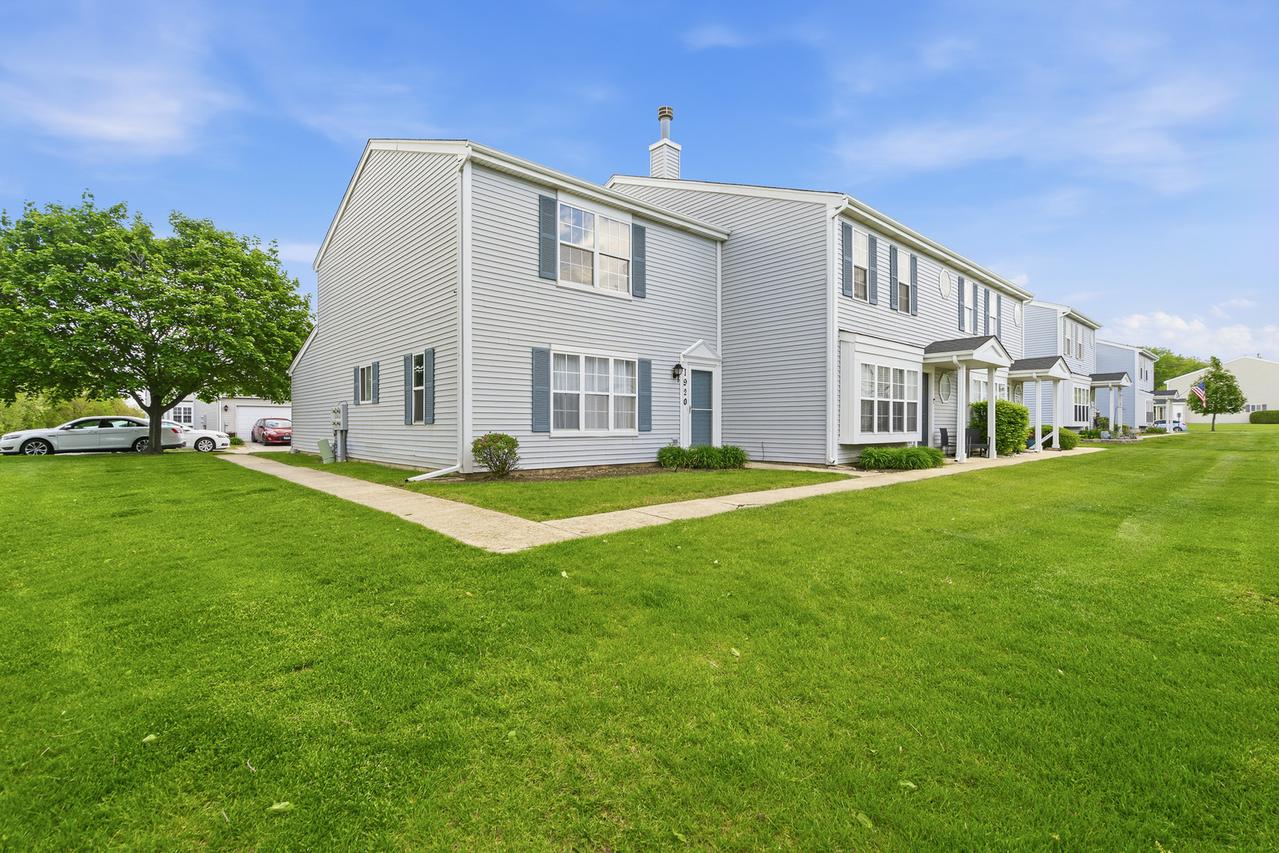1920 Mayan Ct., Joliet, IL 60435