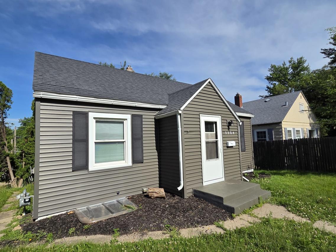 3304 12th St., Rock Island, IL 61201