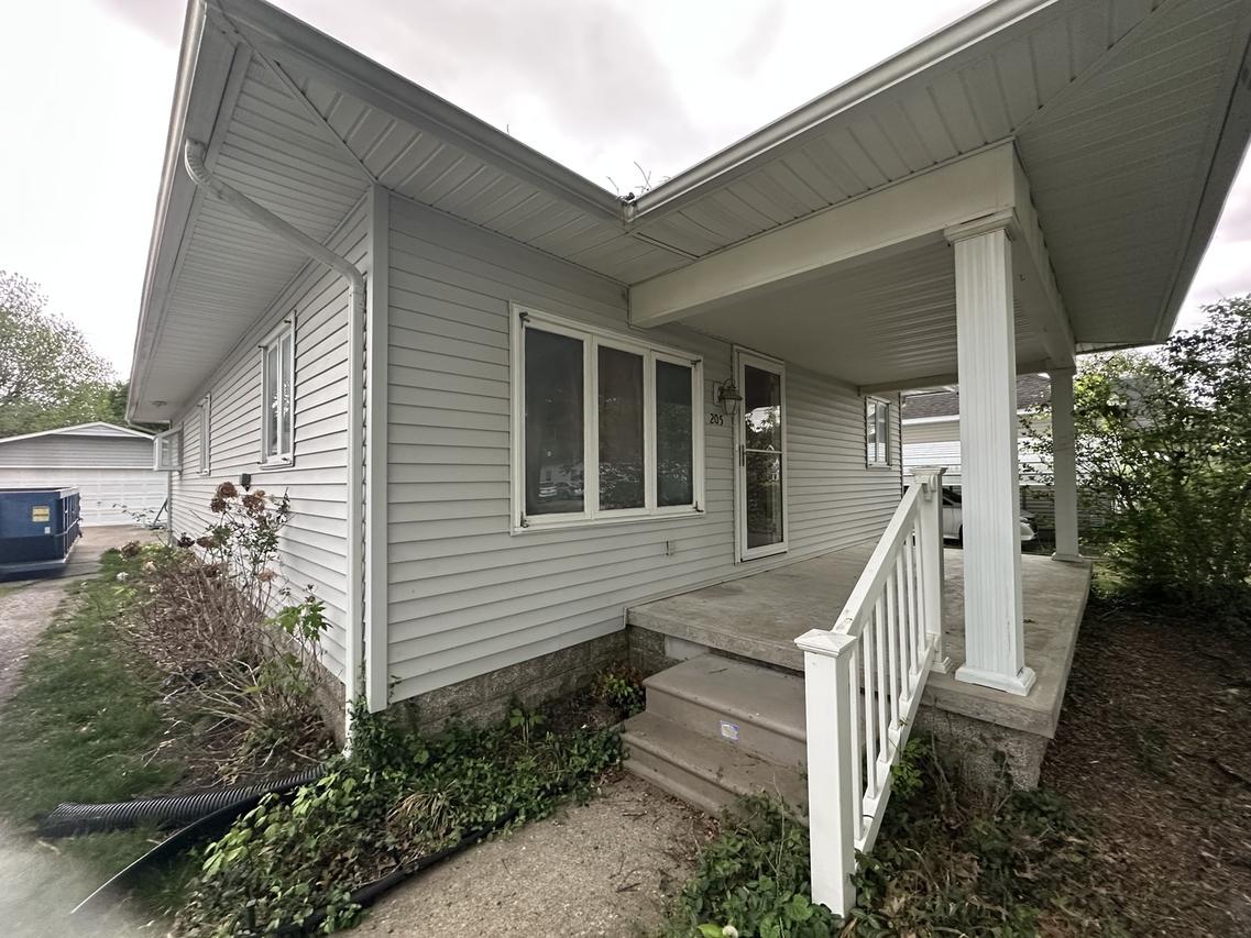 205 S Mannering St., Royalton, IL 62983