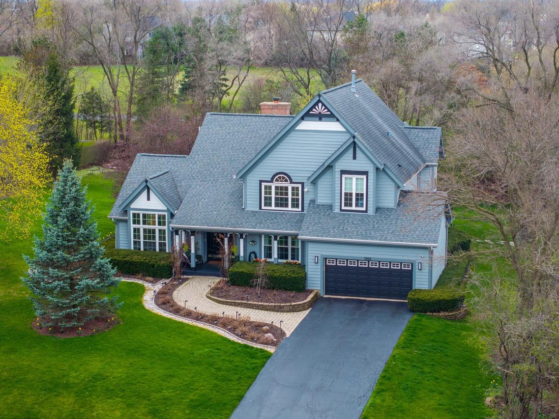 1203 Macintosh Dr., Wauconda, IL 60084