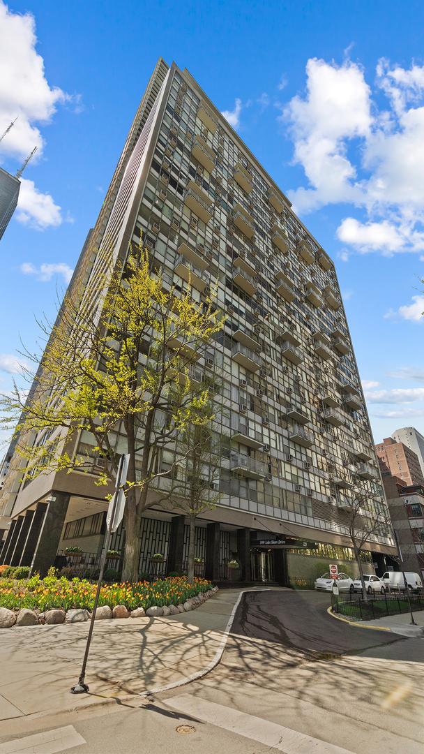 1000 N Lake Shore Dr. #404, Chicago, IL 60611