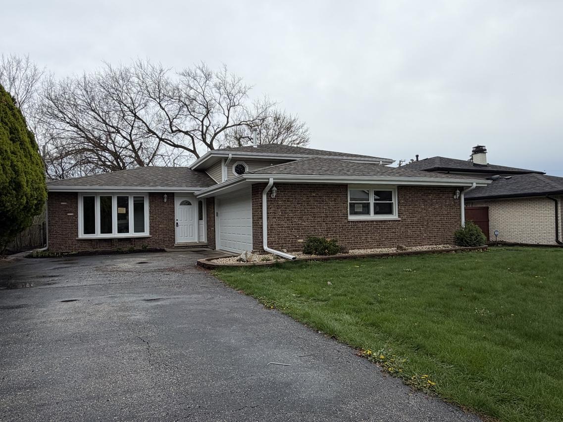 7547 Blazer Ave., Justice, IL 60458