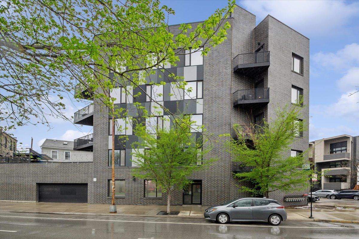 550 N Ogden Ave. #4N, Chicago, IL 60642