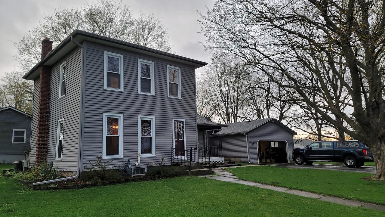 611 E Snyder St., Davis, IL 61019