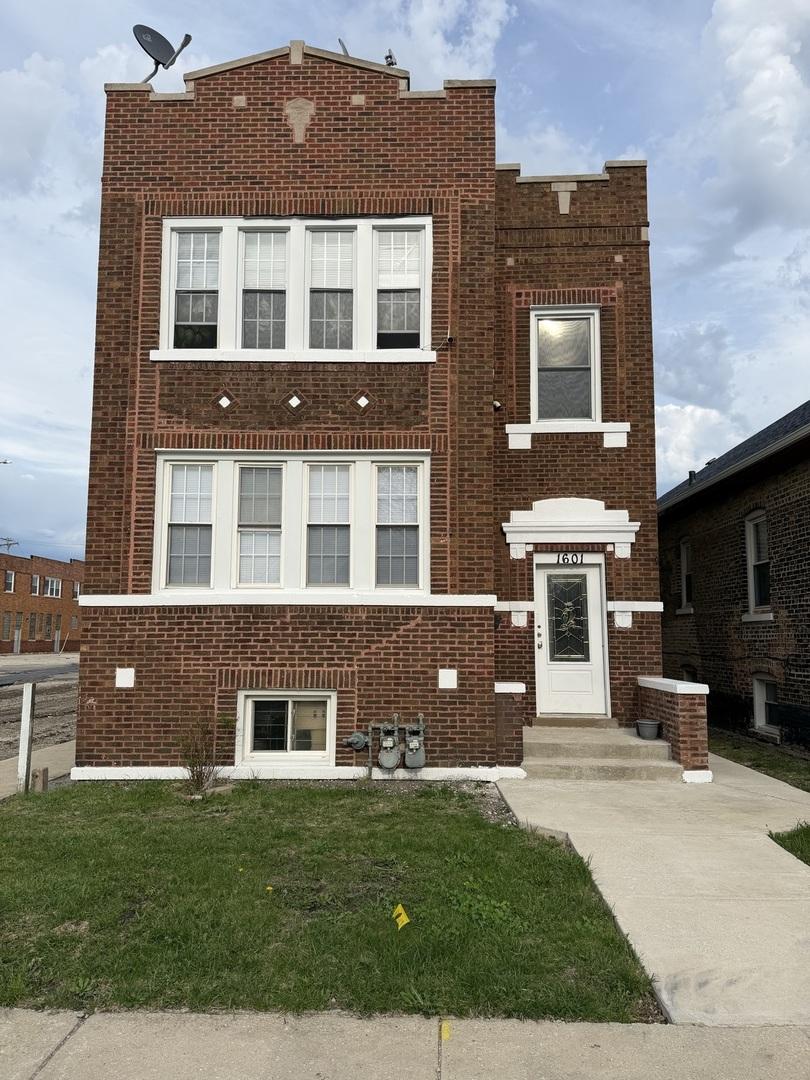 1601 S 48th Ct., Cicero, IL 60804