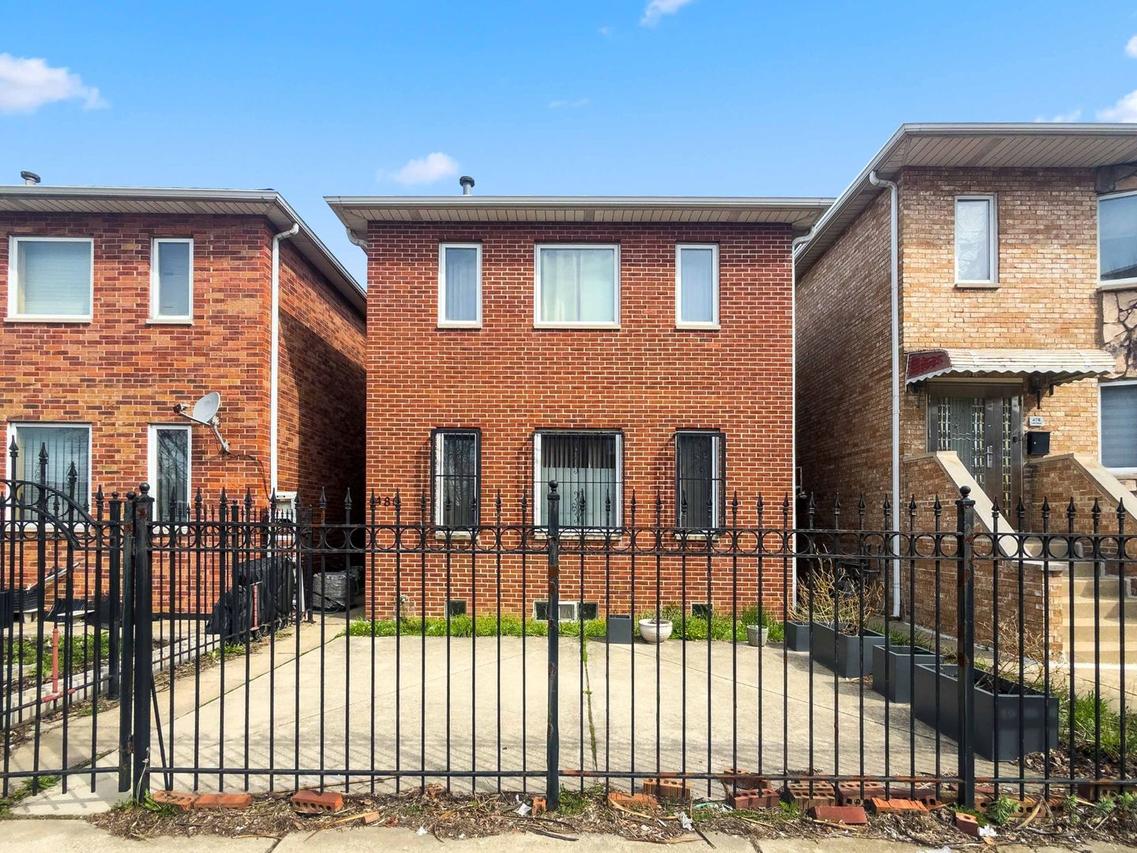 480 W 24th St. #C, Chicago, IL 60616