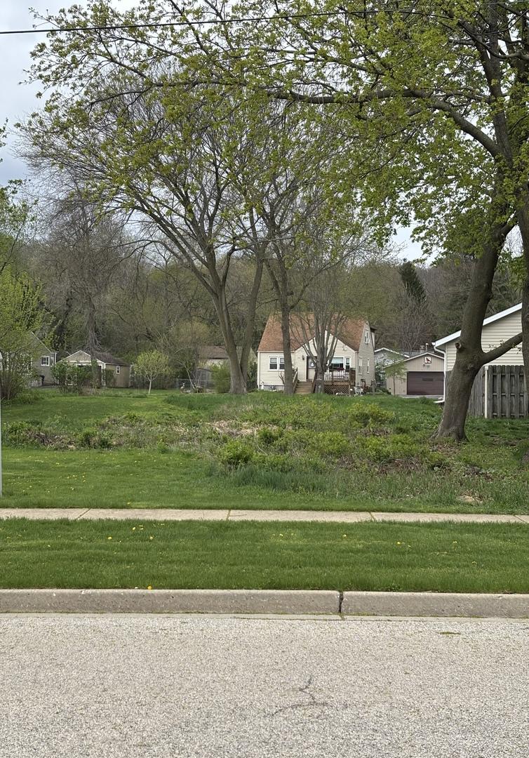 1210 Merrill Ave., Algonquin, IL 60102