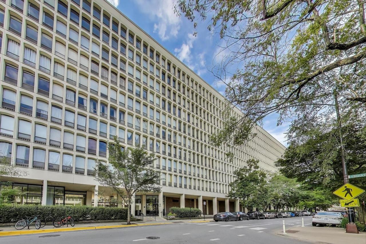 1401 E 55th St. #602N, Chicago, IL 60615