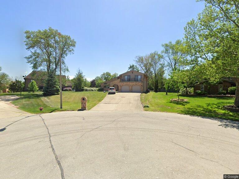 254 Bunting Ln., Bloomingdale, IL 60108
