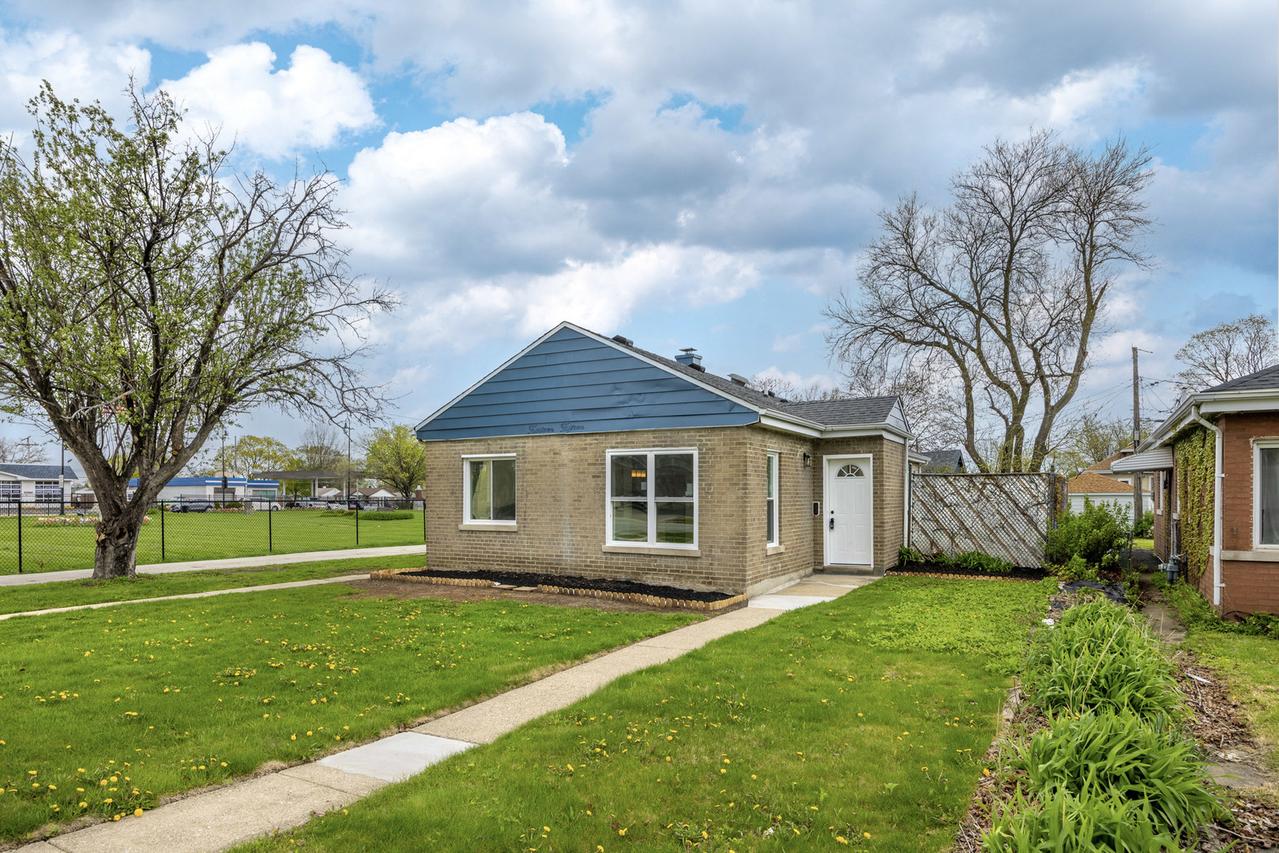 1415 N Taft Ave., Berkeley, IL 60163