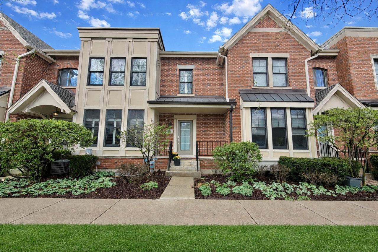 18 Meacham Ave., Park Ridge, IL 60068