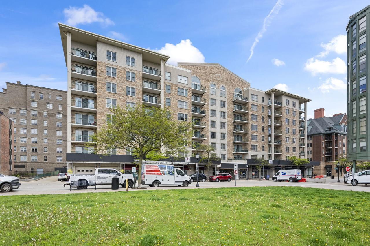 200 W Campbell St. #502, Arlington Heights, IL 60005