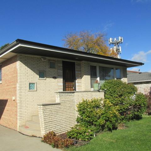 7904 Melvina Ave., Burbank, IL 60459