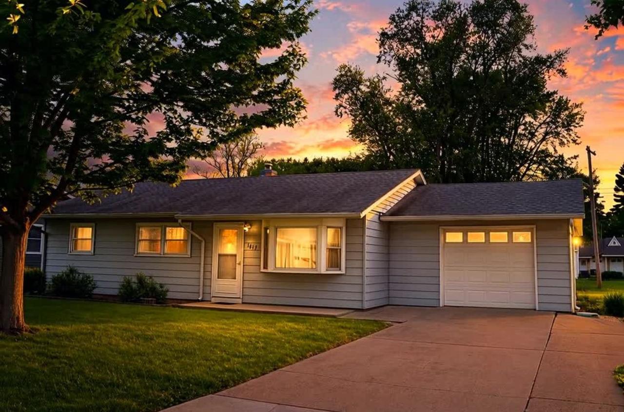 1417 Chippewa Dr., Ottawa, IL 61350