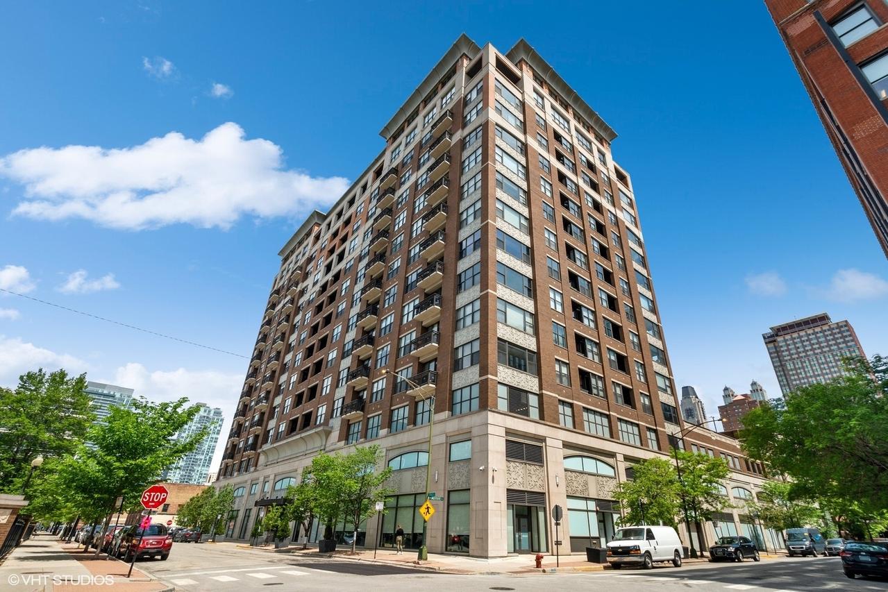 849 N Franklin St. #1406, Chicago, IL 60610
