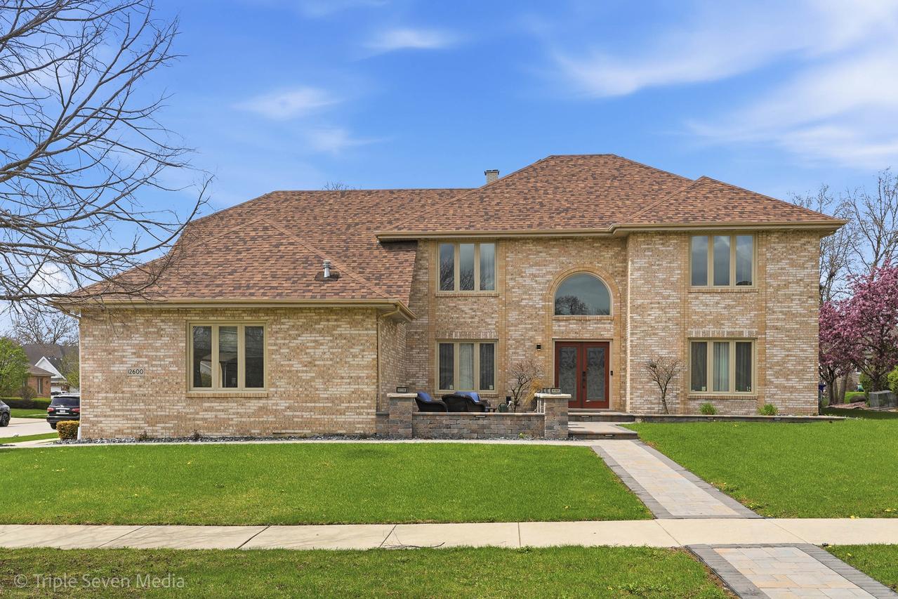 12600 Sheffield Ct., Palos Park, IL 60464
