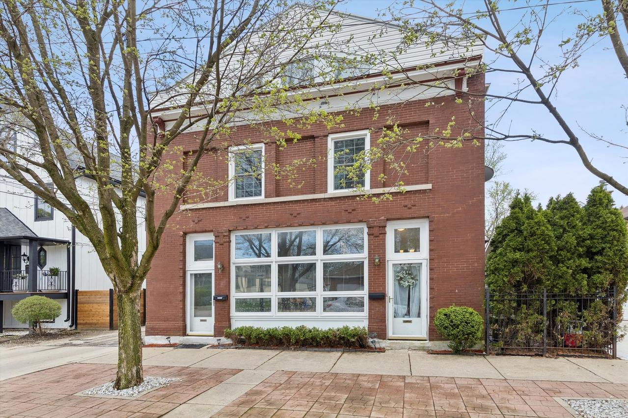 4217 W Grace St., Chicago, IL 60641