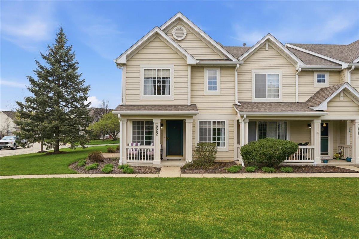 622 Key Largo Dr., Fox Lake, IL 60020