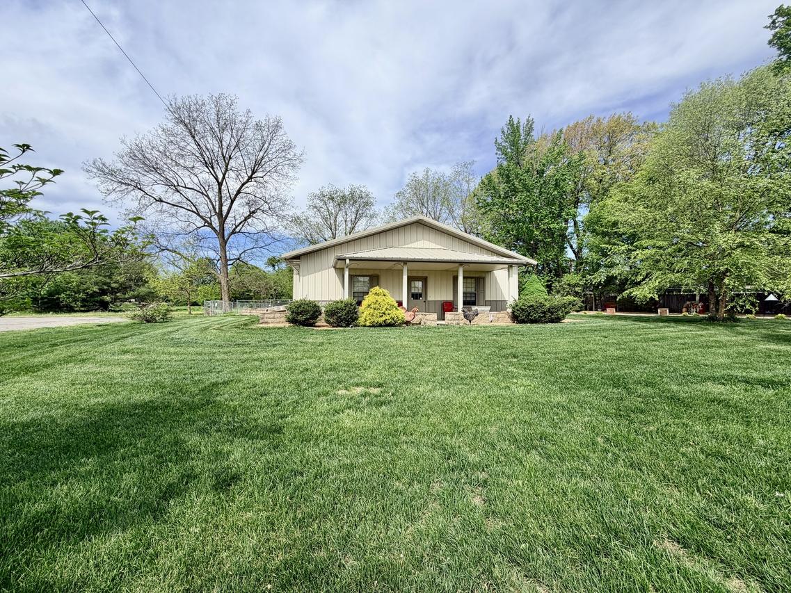 2123 North Ave., Metropolis, IL 62960