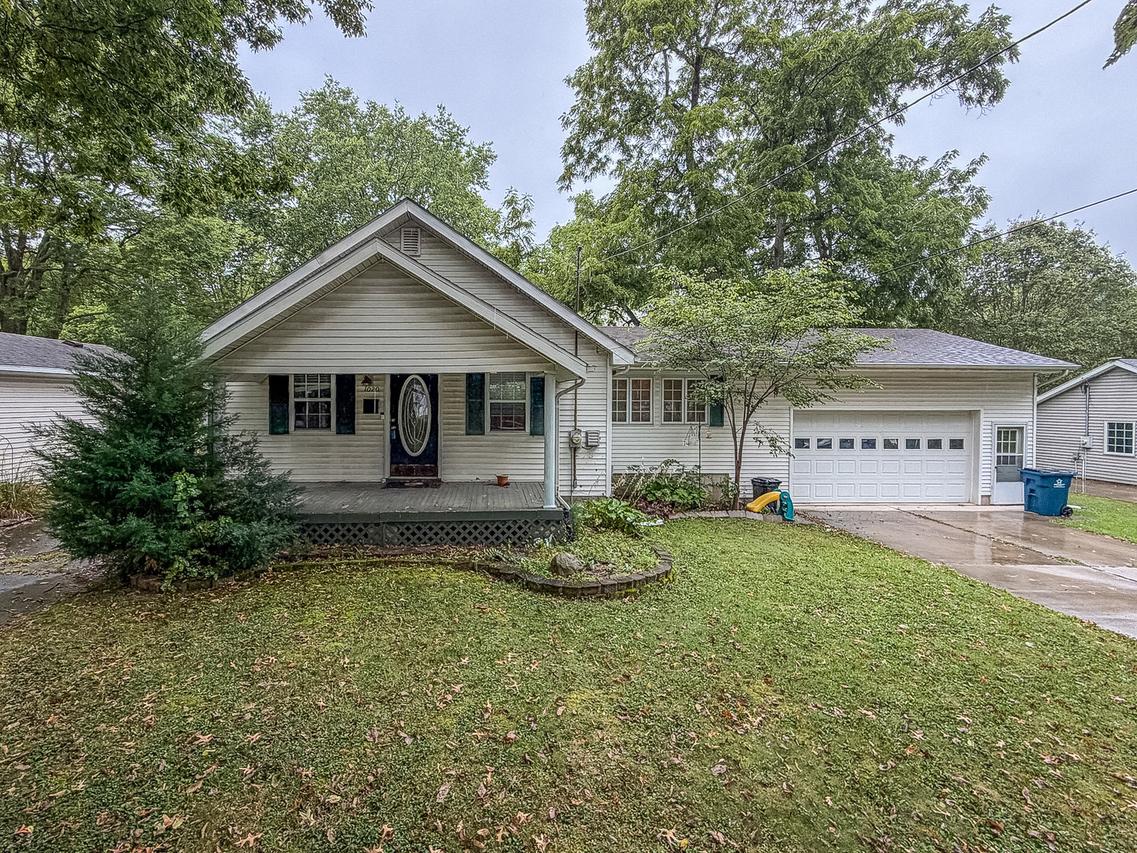 1020 N Walnut St., Monticello, IL 61856