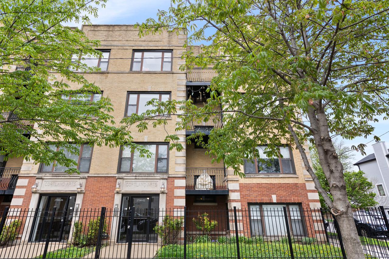 2702 W Cortland Ave. #2, Chicago, IL 60647