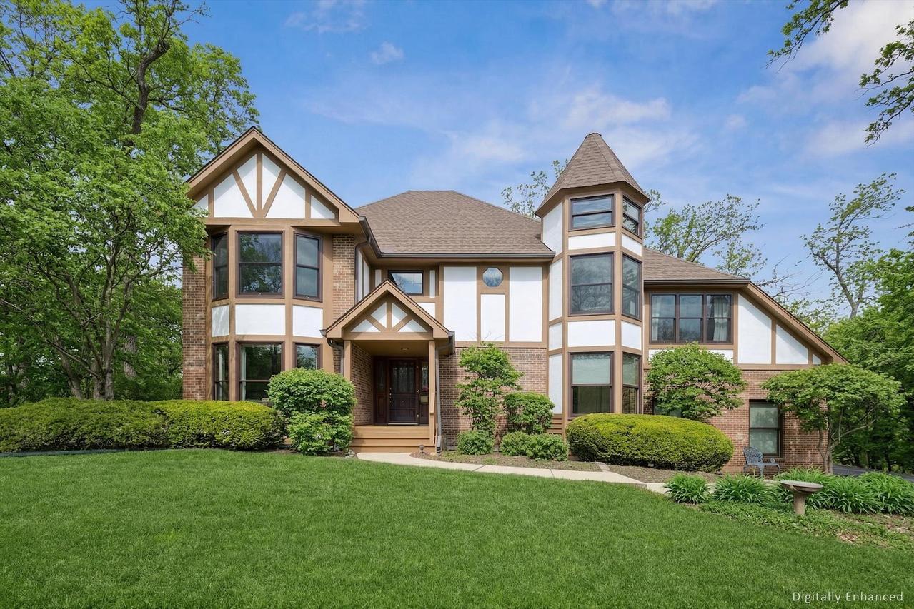29W306 Oak Ln., West Chicago, IL 60185