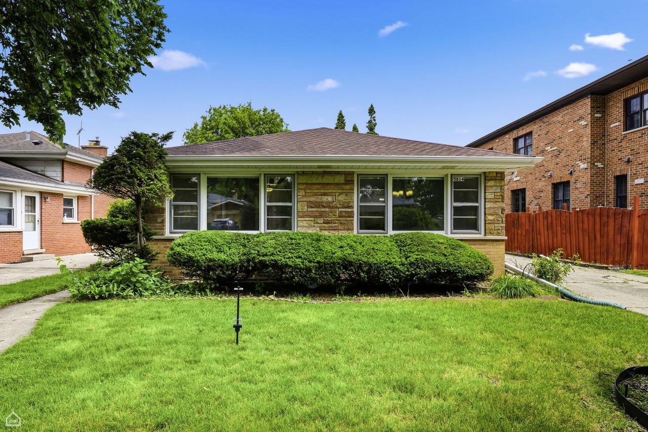 5814 Keeney St., Morton Grove, IL 60053