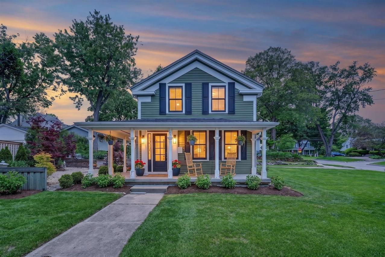 416 S 5th Ave., St. Charles, IL 60174