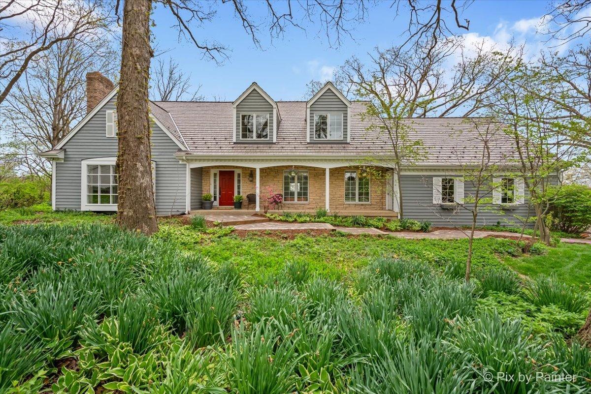 5N617 Forest Glen Ln., St. Charles, IL 60175