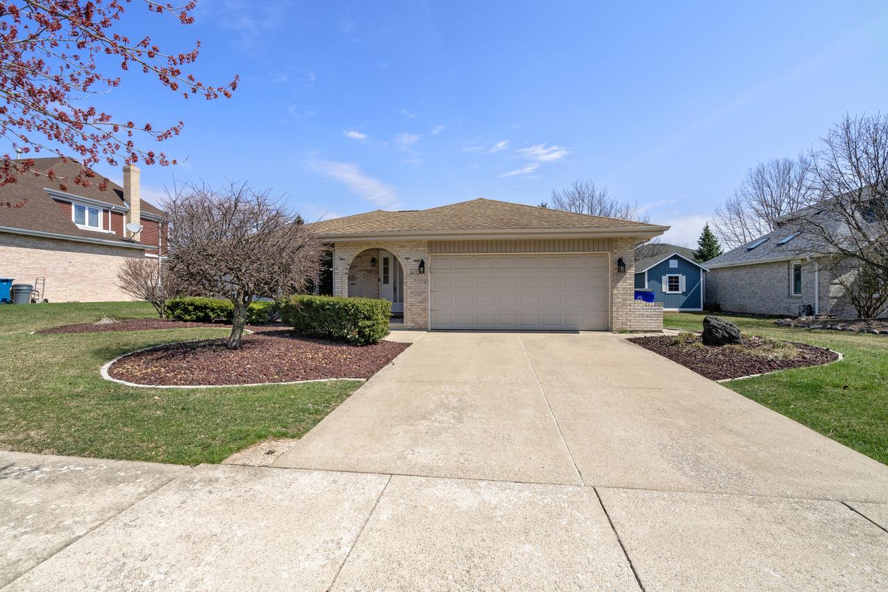 16527 Orange Ave., Orland Park, IL 60467