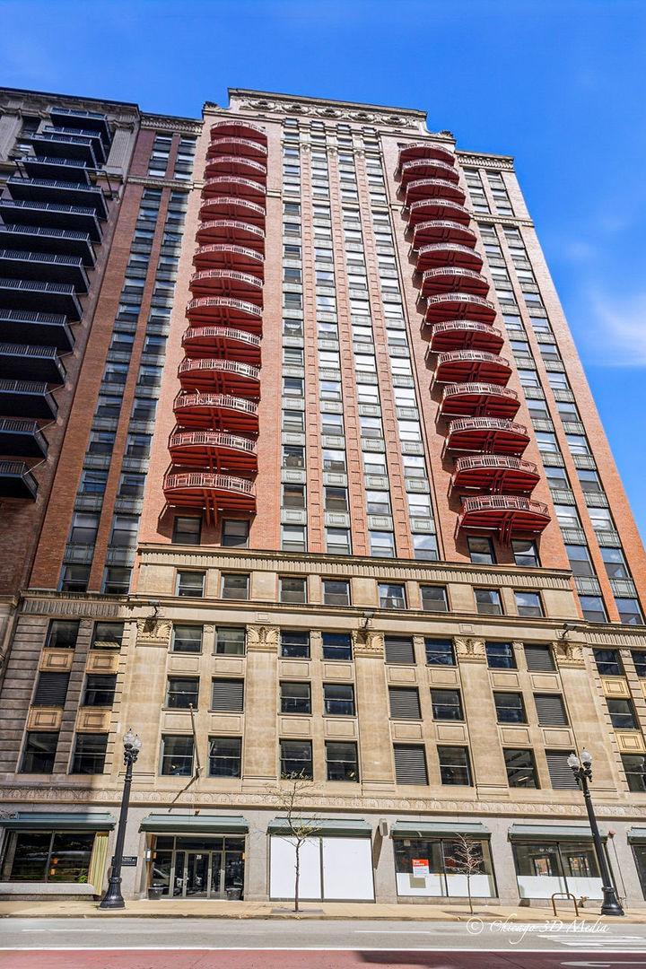 208 W Washington St. #1007, Chicago, IL 60606