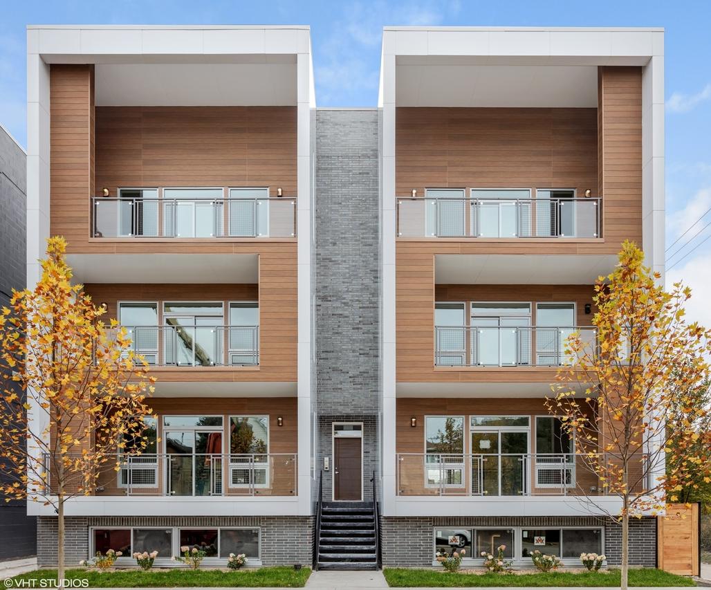 731 W 17th St. #1E, Chicago, IL 60616